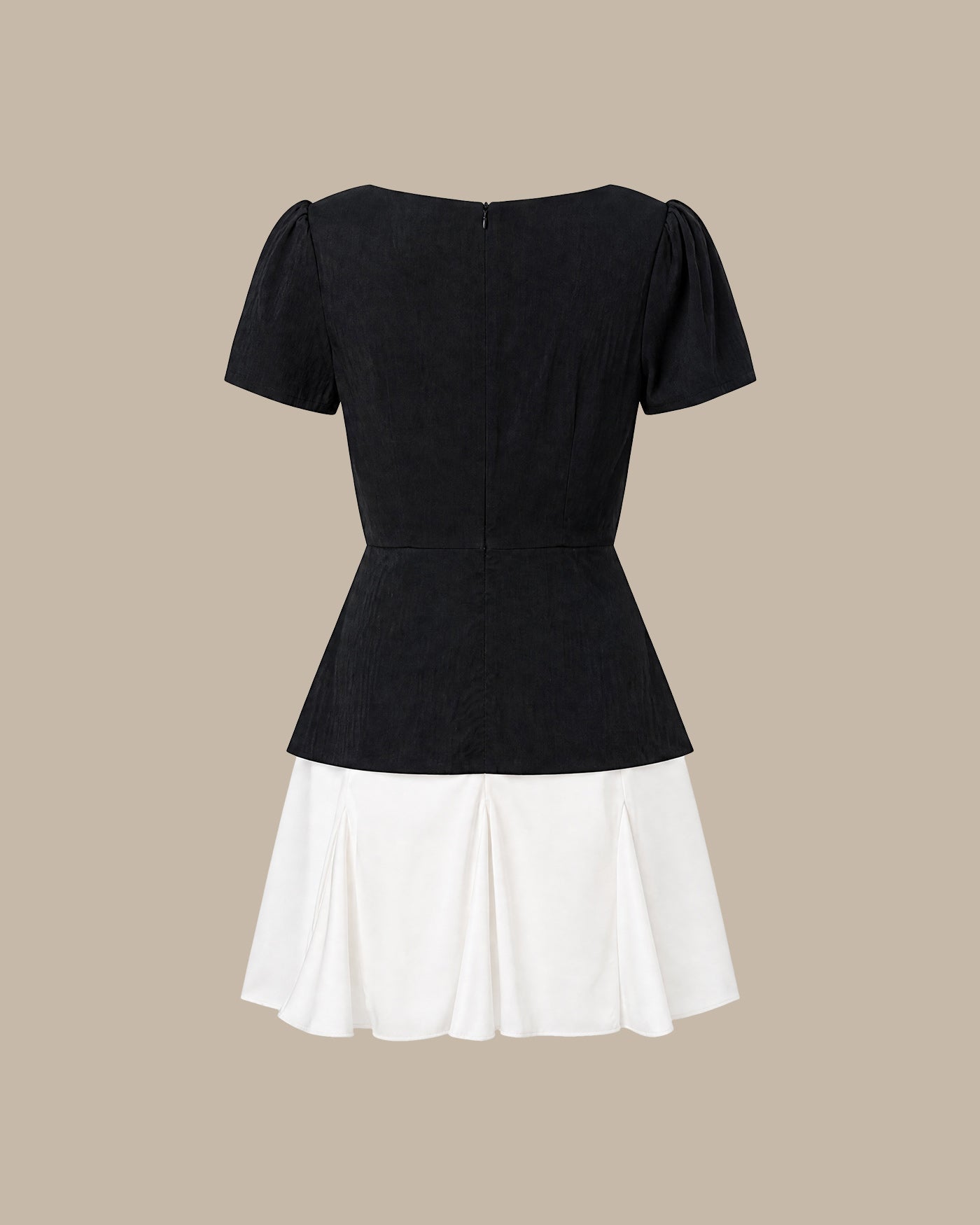 Siyah Kare Yaka Contrasting Mini Elbise