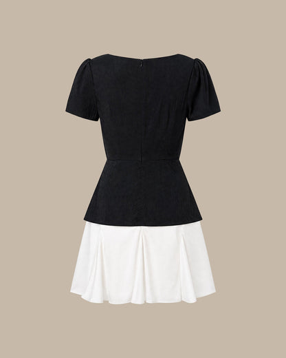 Siyah Kare Yaka Contrasting Mini Elbise