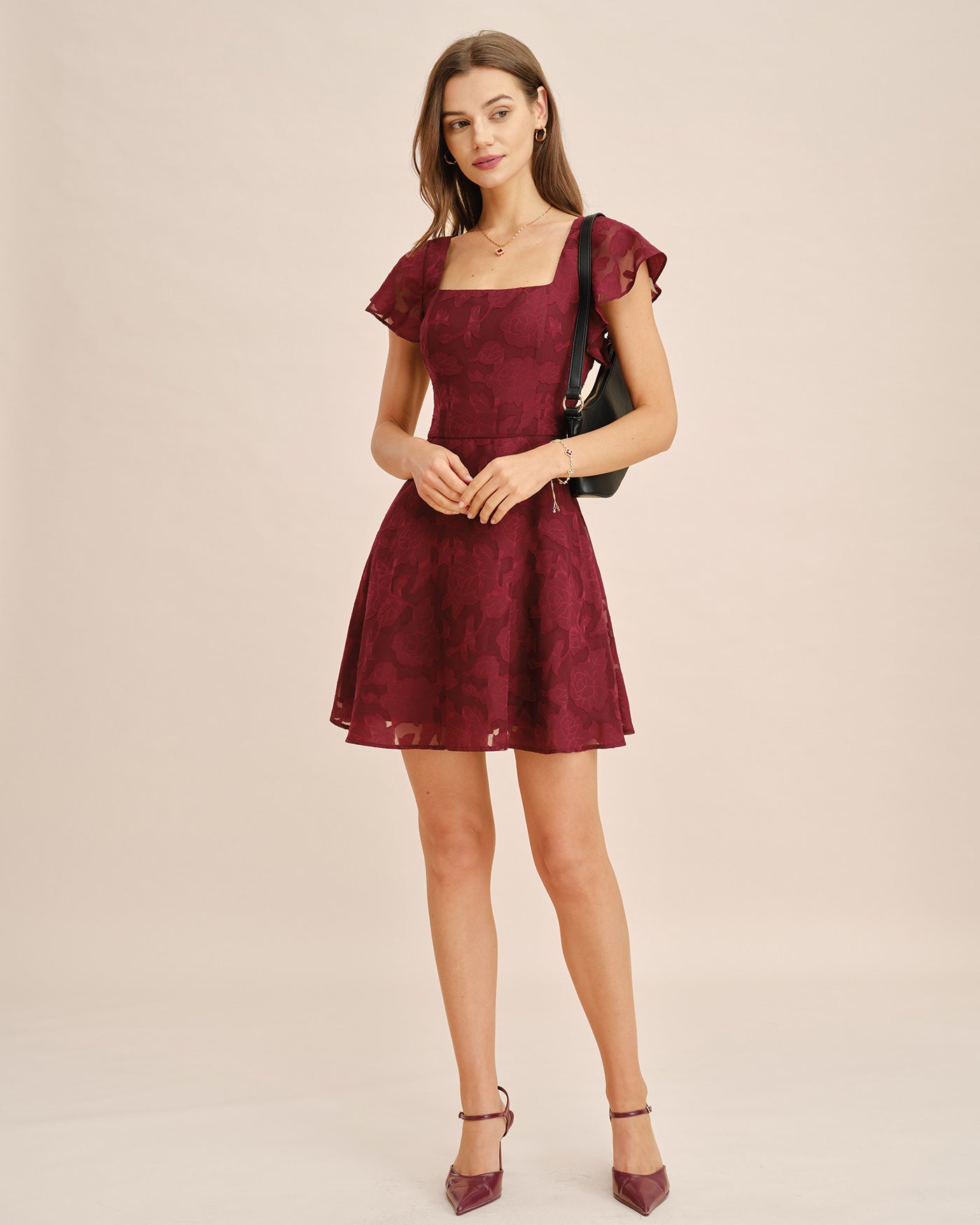 Şarap Kırmızısı Kare Yaka Jakarlı Mini Elbise